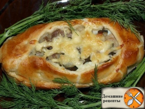 Лодочки из слоеного теста с картофелем и мясом