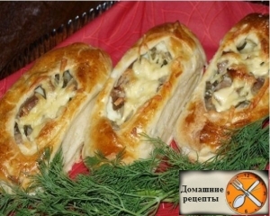 Лодочки из слоеного теста с картофелем и мясом