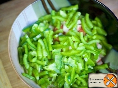 Салат с крабовыми палочками и фасолью