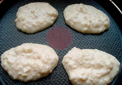 Оладьи с яблоками