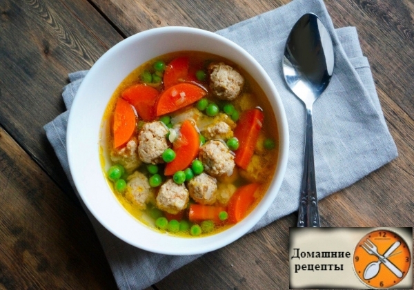 Прозрачный суп с фрикадельками