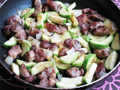 Свинина с кабачками