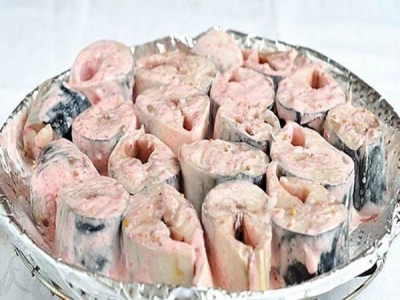 Вкусная скумбрия в духовке под соусом