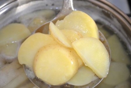 Картофельная запеканка со скумбрией