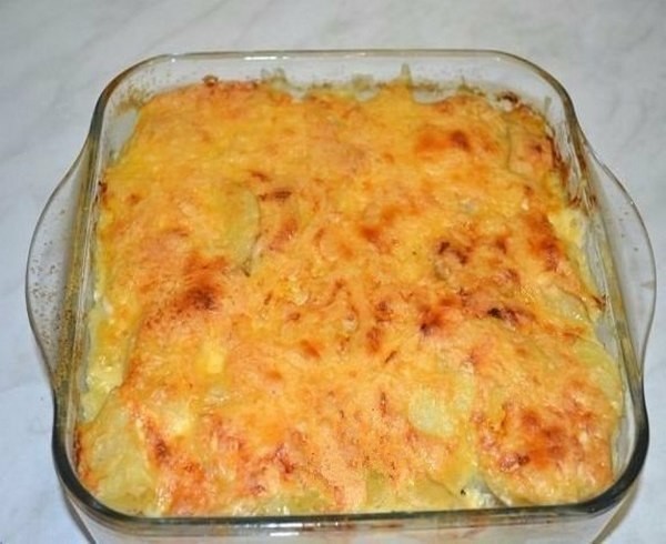 Картофельная запеканка со скумбрией